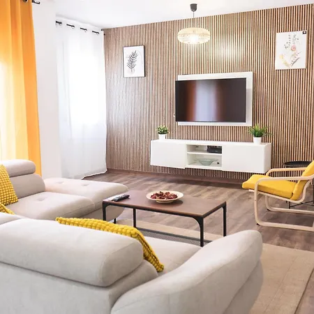 Apartamento Cassa De La Selva Apartment *